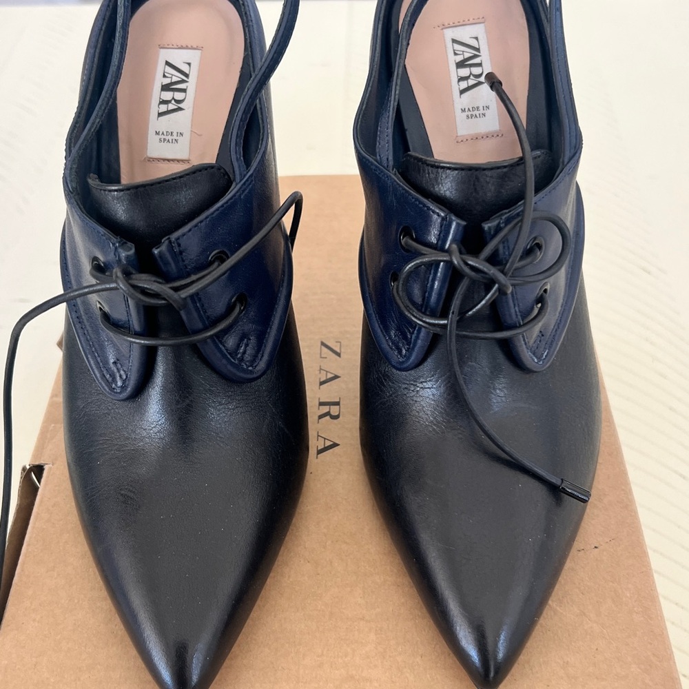 Zara Black Heels Elegant Leather Design